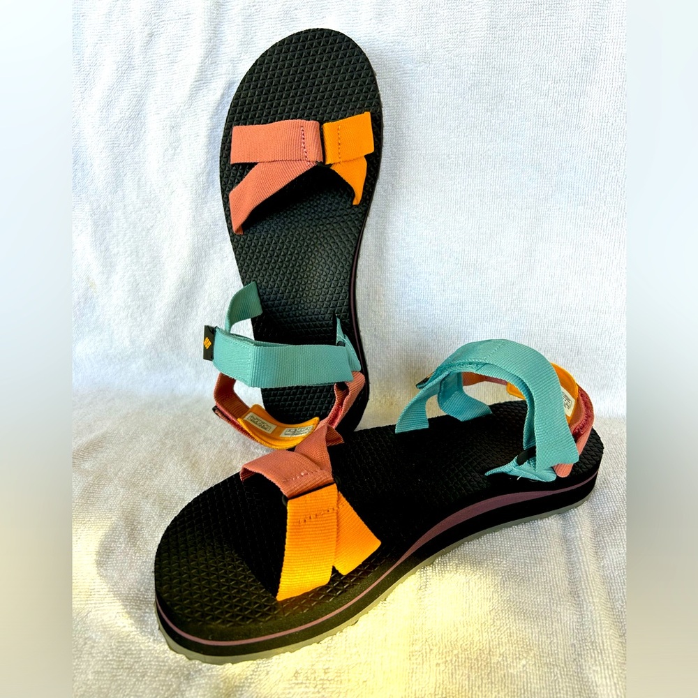 Columbia sandals